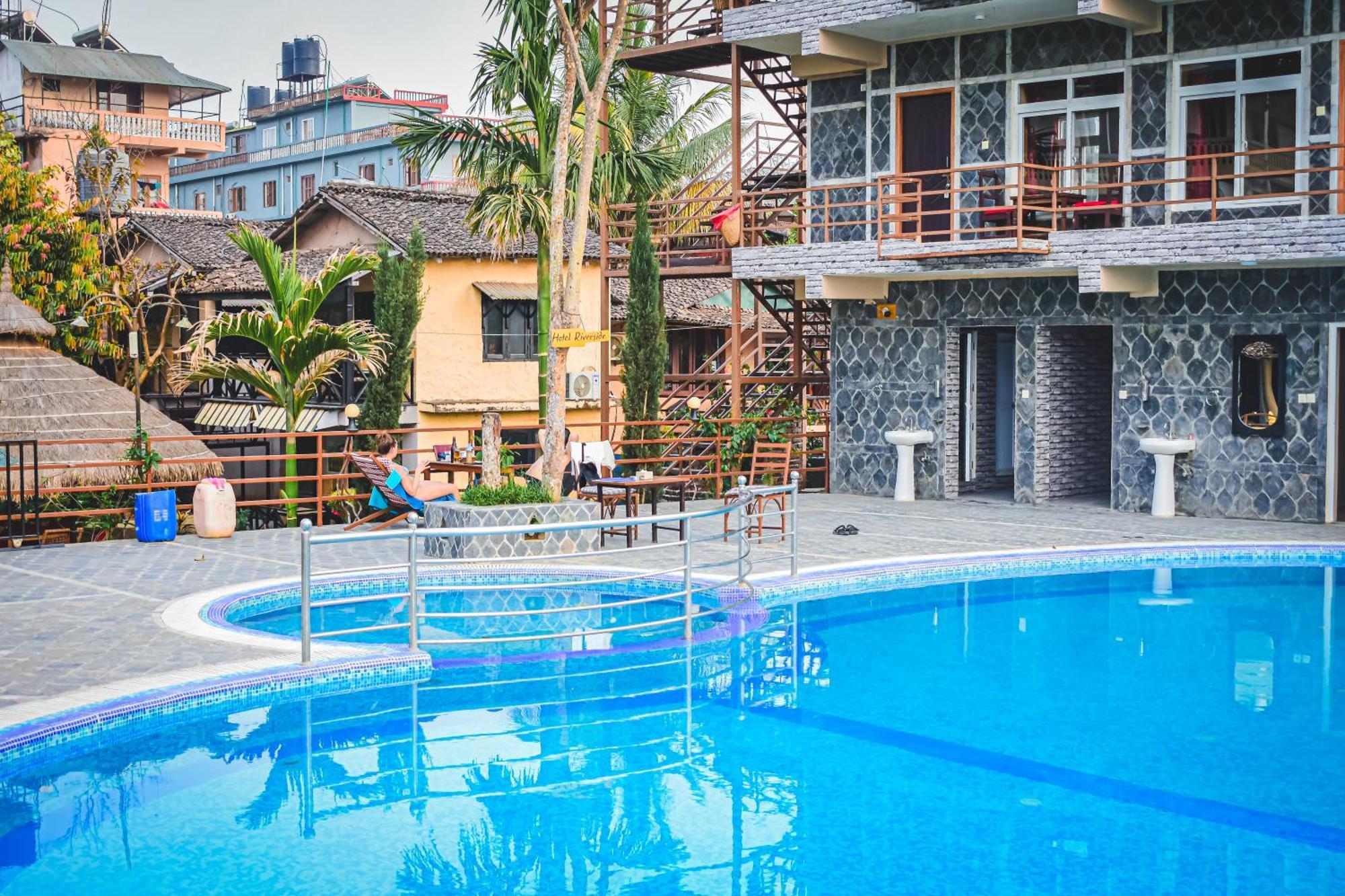 Hotel Riverside With Swimming Pool Саураха Экстерьер фото